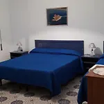 Miramare Di Antonella Ranieri Le Castella (Calabria)