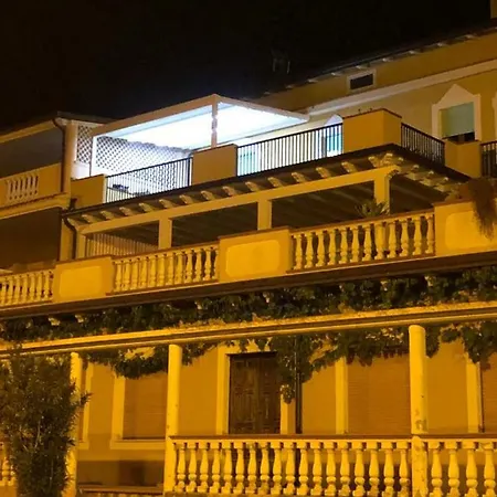 住宿加早餐酒店 Miramare Di Antonella Ranieri 3*