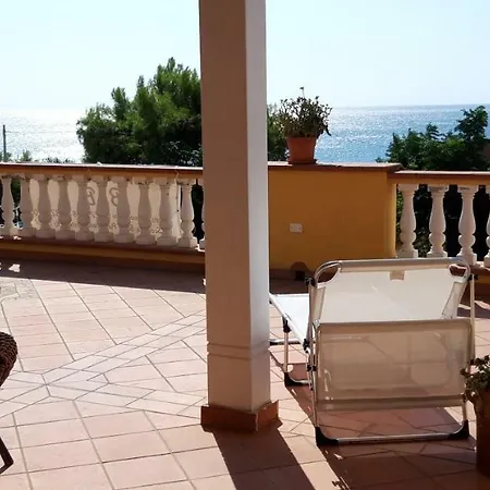 Miramare Di Antonella Ranieri 3* イーゾラ・ディ・カーポ・リッツート