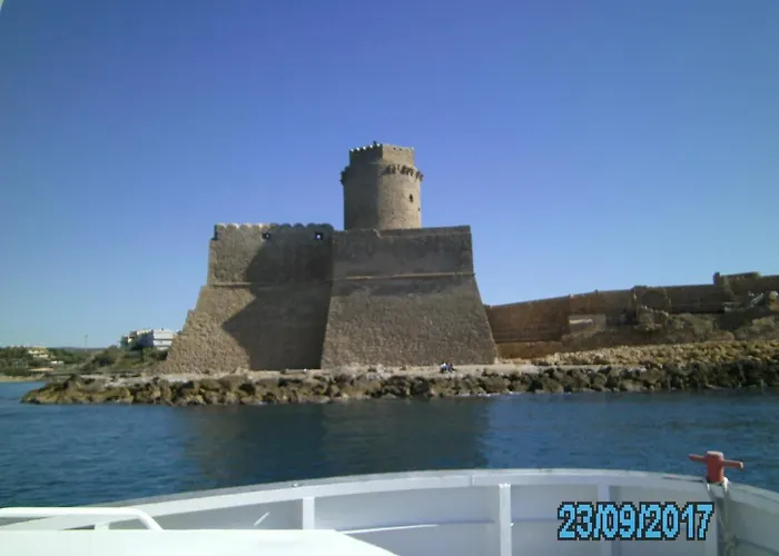 Miramare Di Antonella Ranieri לינה וארוחת בוקר