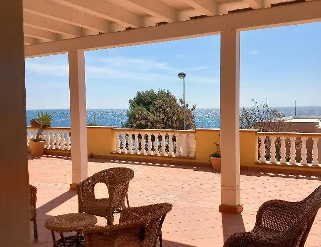 Miramare Di Antonella Ranieri לינה וארוחת בוקר